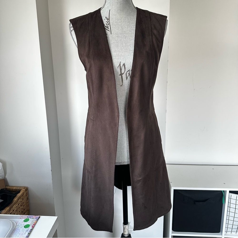 Melanie Lyne Brown Faux Suede Longline Vest Size 2 (Fits Larger)